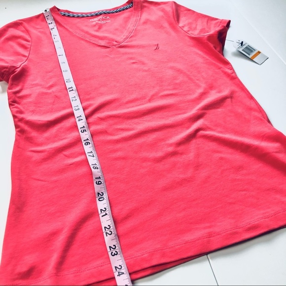 NAUTICA Womens Red Solid T-Shirt Short Sleeve V-Neck Size S MWOT - Picture 10 of 11